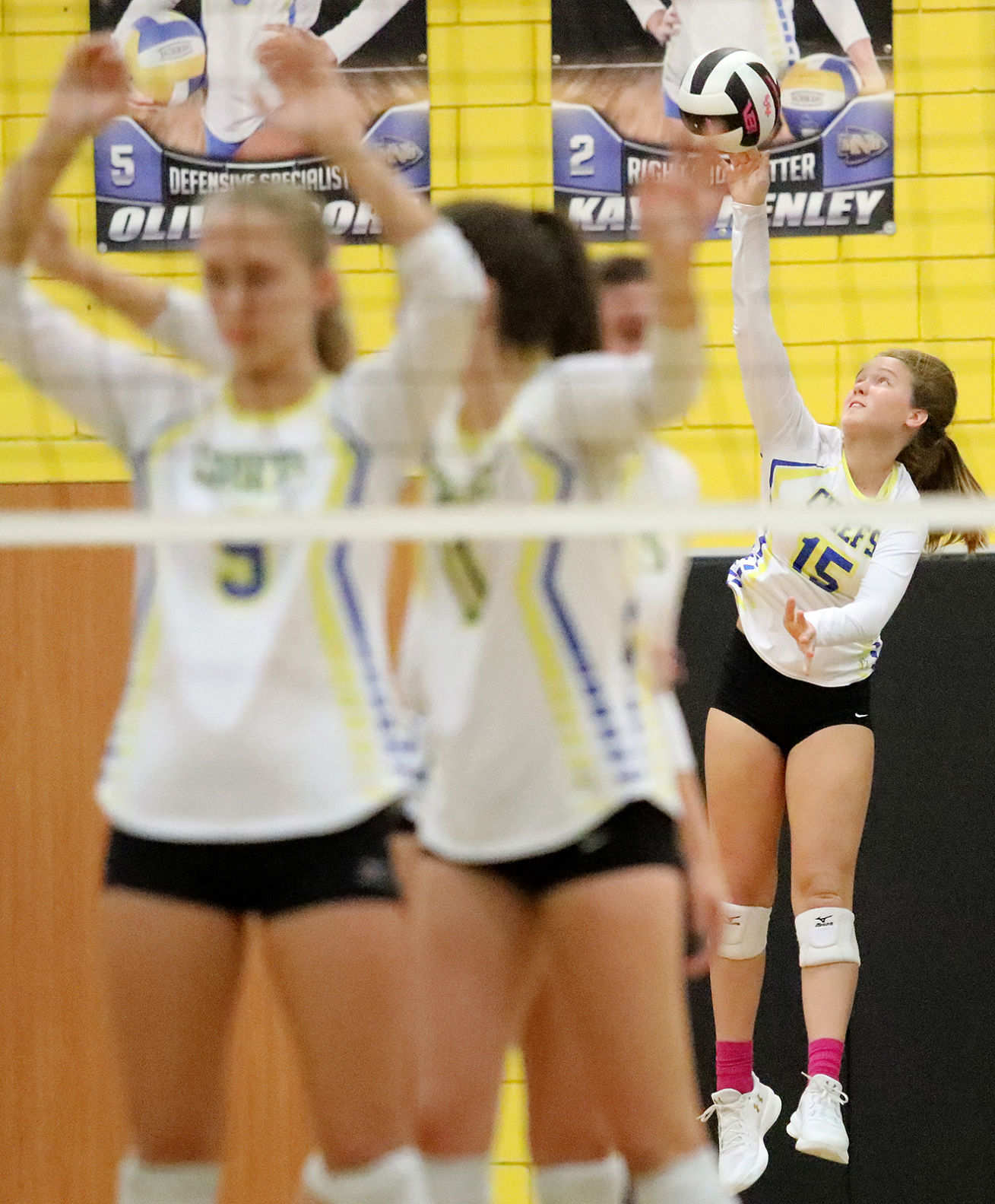1030NMBvolleyball_jm09.JPG